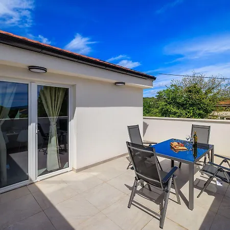 Mit Pool, Balkon Unweit Von Heilschlamm Bucht Apartmán
